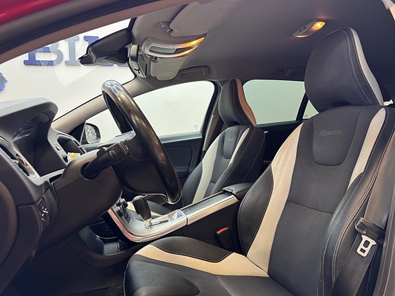Volvo V60 9 of 22
