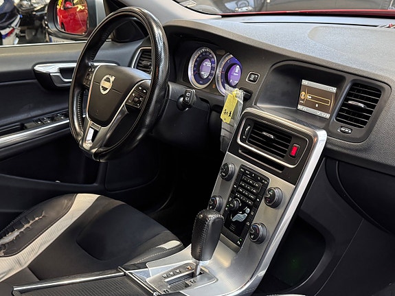 Volvo V60 16 of 22