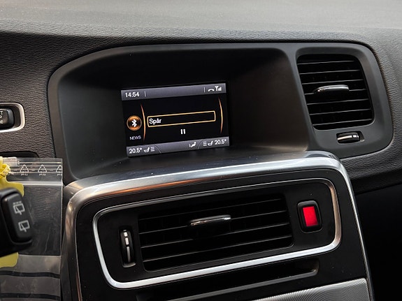 Volvo V60 18 of 22