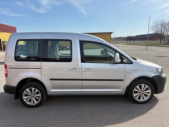 Volkswagen Caddy 4 of 5