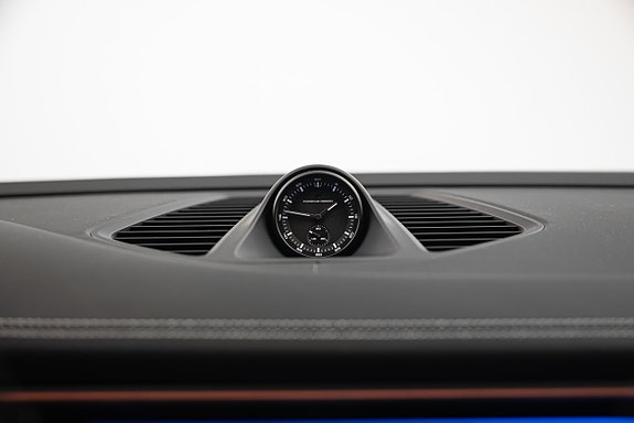 Porsche Macan 4S 16 of 23