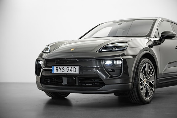Porsche Macan 4S 12 of 23