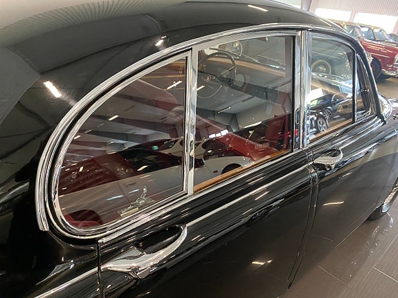 Jaguar Mark 2 29 of 30