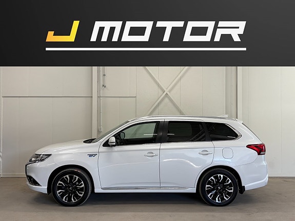 Mitsubishi Outlander 3 of 5