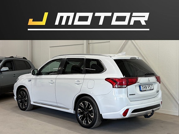 Mitsubishi Outlander 4 of 5