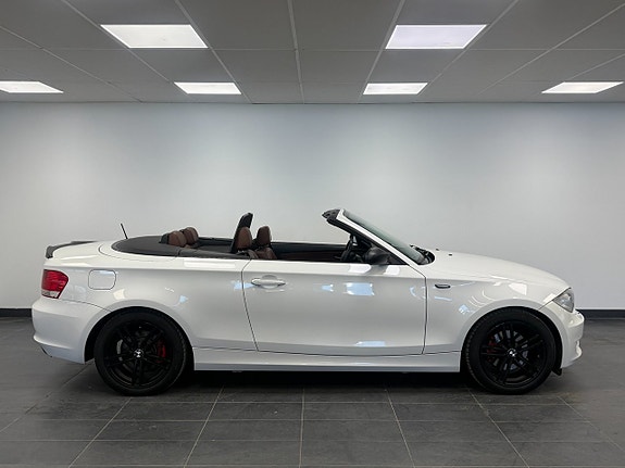 BMW 120 3 of 5
