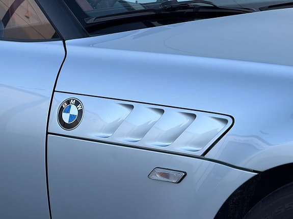 BMW Z3 2 of 5