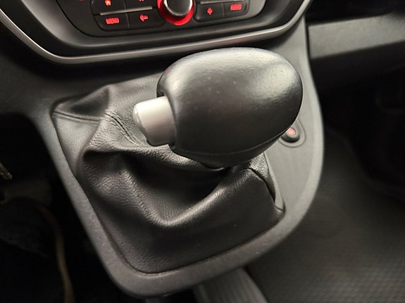Renault Kangoo Maxi 23 of 26