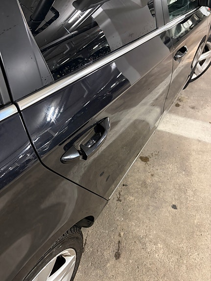 Volkswagen Passat 9 of 9