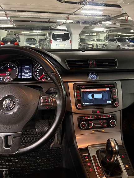 Volkswagen Passat 6 of 9