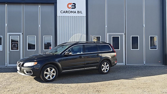 Volvo XC70 2 of 5