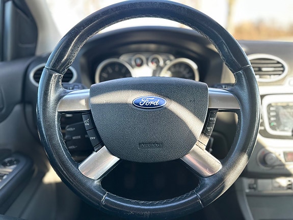 Ford Focus 15 of 16