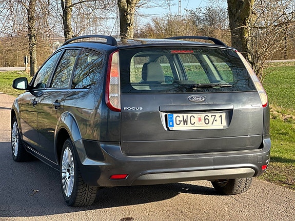 Ford Focus 5 of 16