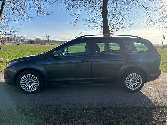 Ford Focus 16 of 16