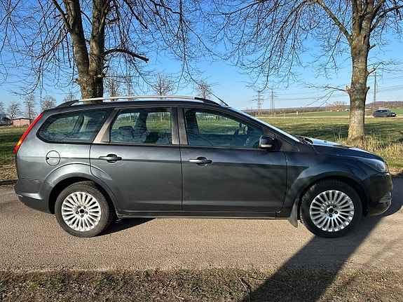 Ford Focus 11 of 16