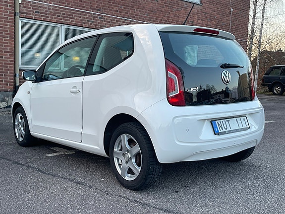 Volkswagen UP! 8 of 14