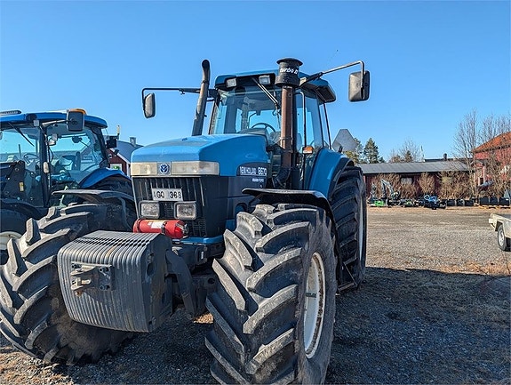 New Holland 8670 2 of 6