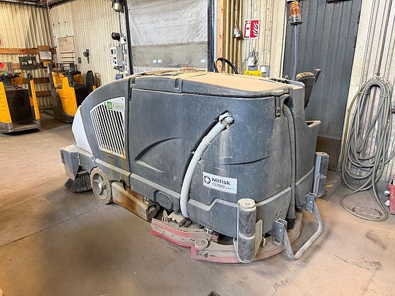 Nilfisk CS 7000 1200 B 2 of 13