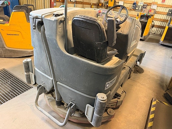 Nilfisk CS 7000 1200 B 5 of 13