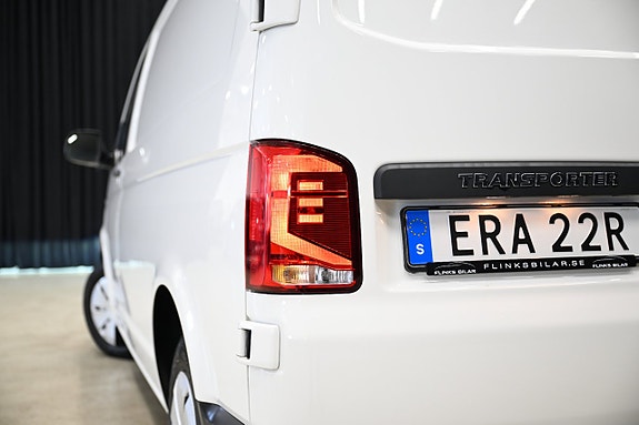 Volkswagen Transporter 15 of 29