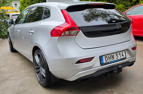 Volvo V40 4 of 10