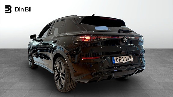 Volkswagen T-Roc 3 of 14