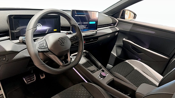 Volkswagen T-Roc 7 of 14