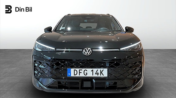 Volkswagen T-Roc 4 of 14