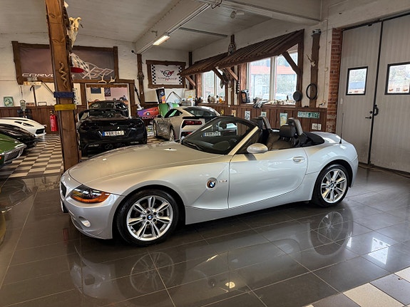 BMW Z4 2 of 5