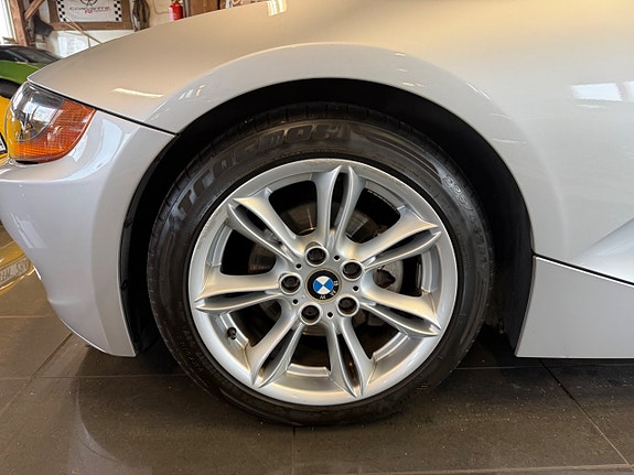 BMW Z4 7 of 30