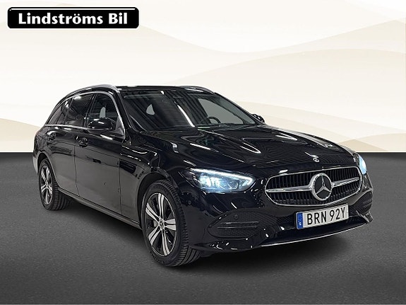 Mercedes-Benz C300 3 of 5
