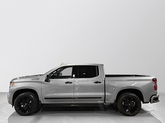Chevrolet Silverado 1500 7 of 28