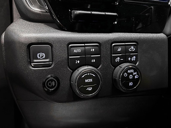 Chevrolet Silverado 1500 18 of 28