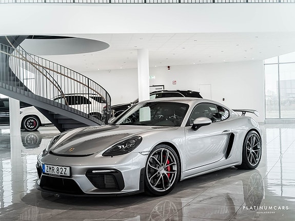 Porsche 718 Cayman GT4