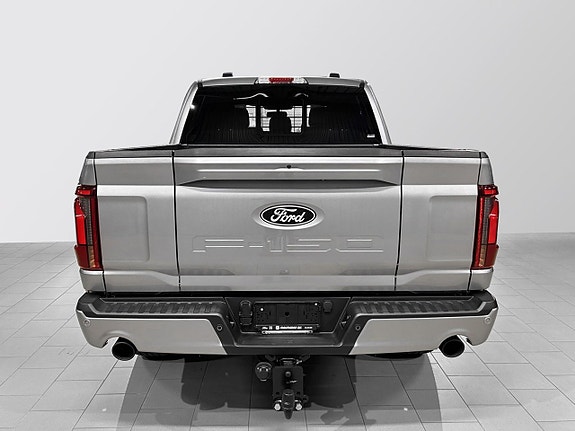 Ford F-150 4 of 5