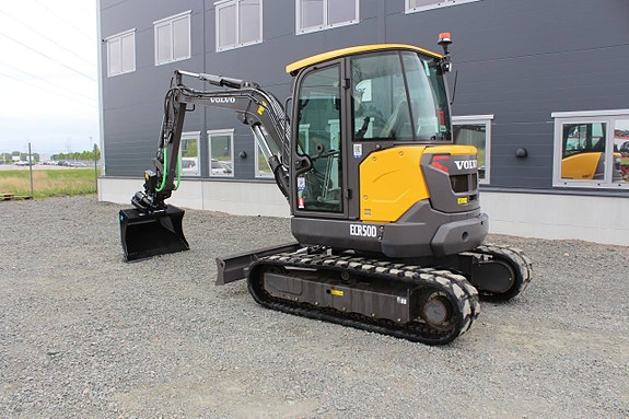Minigrävare Volvo ECR50D, 634 h Rototilt med grip, planskopa