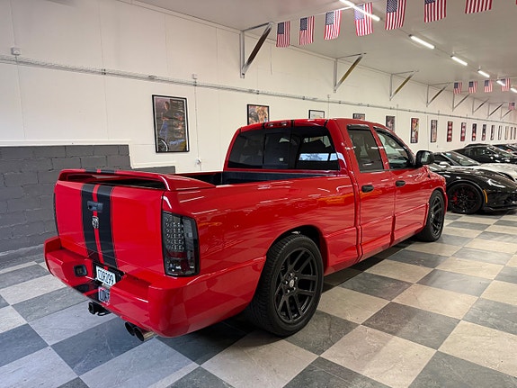 Dodge RAM SRT-10 13 of 24