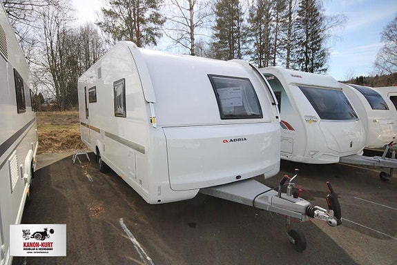 Adria Adora 613 PK - AC & camping på köpet!!