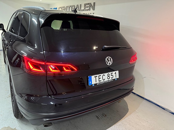 Volkswagen Touareg 10 of 18