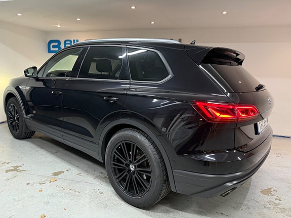 Volkswagen Touareg 6 of 18
