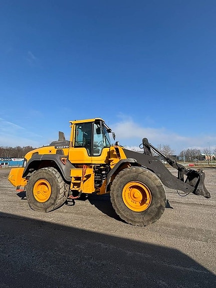 Volvo l120