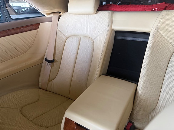 Mercedes-Benz CL600 26 of 30