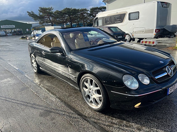 Mercedes-Benz CL600 24 of 30