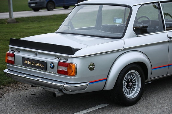 BMW 2002 11 of 20