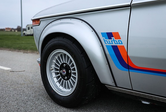 BMW 2002 12 of 20