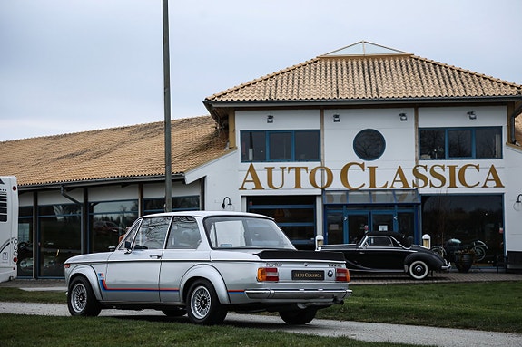 BMW 2002 6 of 20