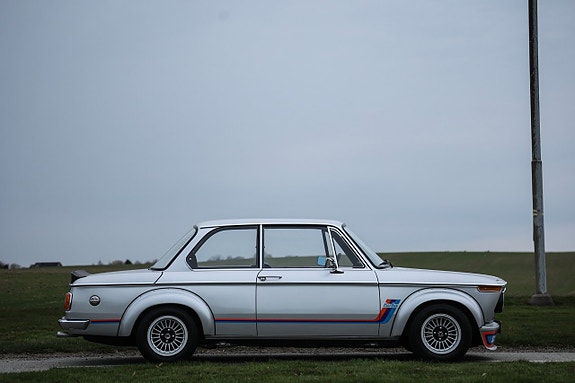 BMW 2002 9 of 20