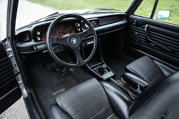BMW 2002 14 of 20