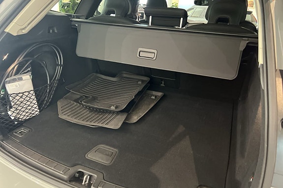 Volvo XC60 14 of 18