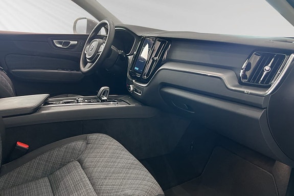 Volvo XC60 10 of 18